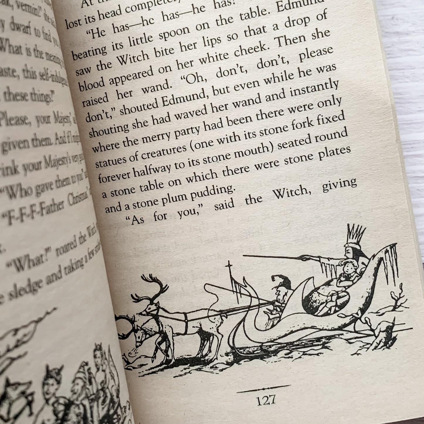 The Chronicles of Narnia Boxed Set (slightly imperfect)