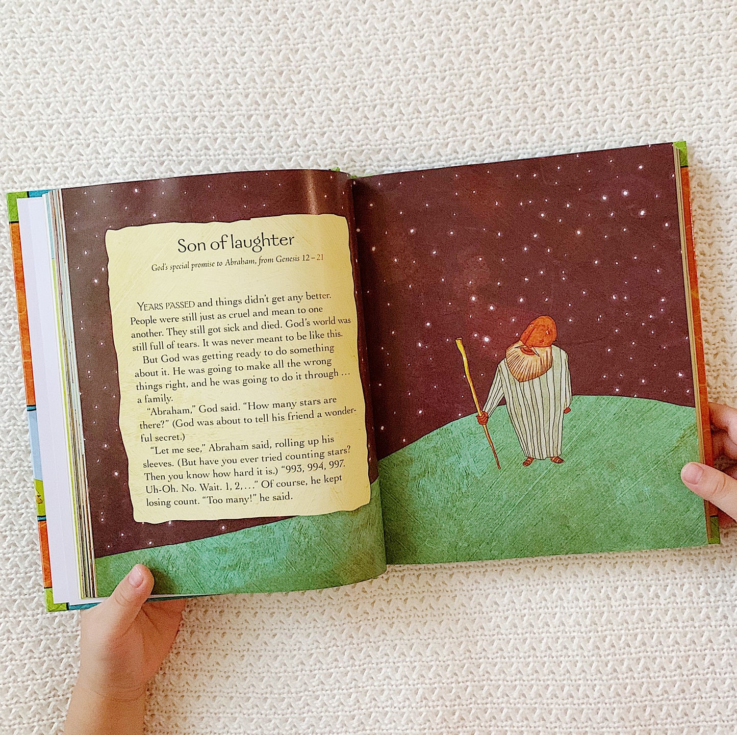 The Jesus Storybook Bible: Every story whispers His name