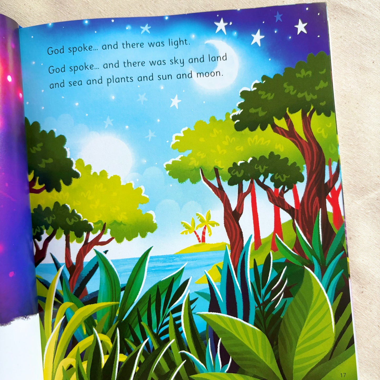 God’s Big Promises Bible Storybook – Christian children’s Bible about God’s promises and love.