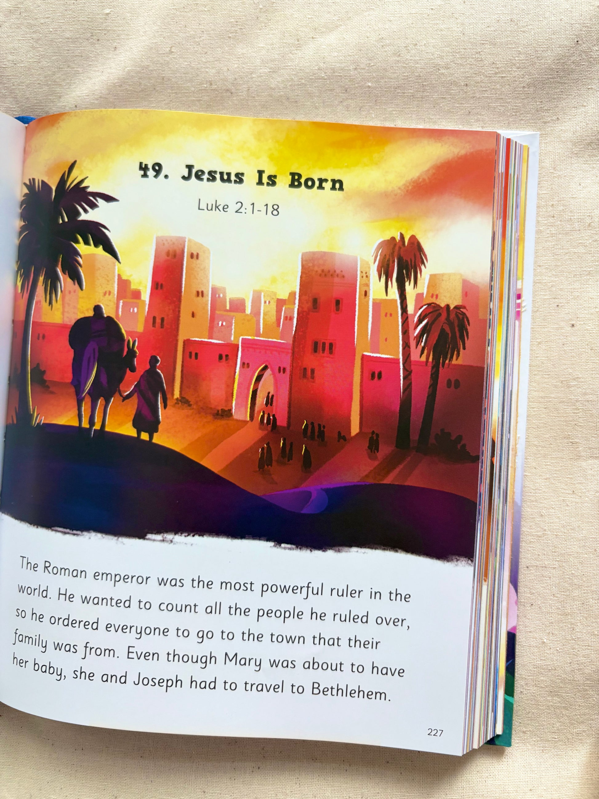 God’s Big Promises Bible Storybook – Christian children’s Bible about God’s promises and love.